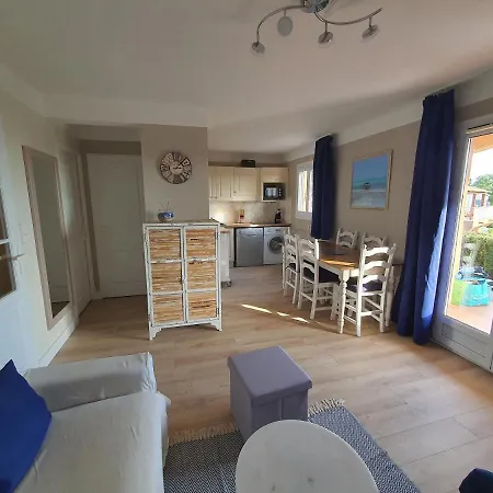 Apartment 6 Pers Grande Terrasse Superbe Vue Et Golfe De Saint Tropez, Piscine Les Issambres