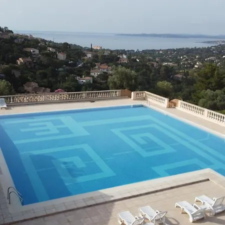 6 Pers Grande Terrasse Superbe Vue Et Golfe De Saint Tropez, Piscine * Les Issambres