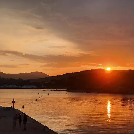 6 Pers Grande Terrasse Superbe Vue Et Golfe De Saint Tropez, Piscine
