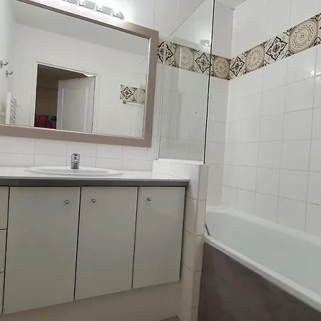 6 Pers Grande Terrasse Superbe Vue Et Golfe De Saint Tropez, Piscine Lejlighed