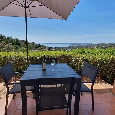 6 Pers Grande Terrasse Superbe Vue Et Golfe De Saint Tropez, Piscine Lejlighed *